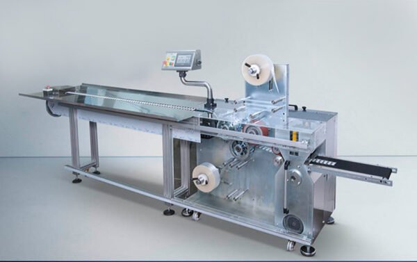 PLASTIC DISPOABLE SPOON HORIZONTAL PACKAGING MACHINE